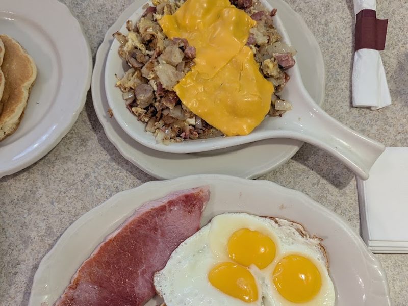 George's Family Restaurant food